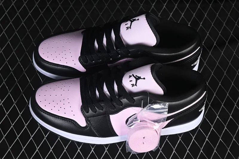 All categories Air Jordan Jordan series basketball shoes Air Jordan 1 Low Air Jordan 1 Low AJ1 Joe 1 black powder low-top cultural casual sneakers IO3394-663